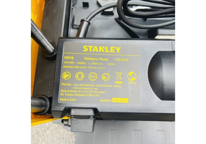 1800W Máy bào cuốn Stanley STP18-B1