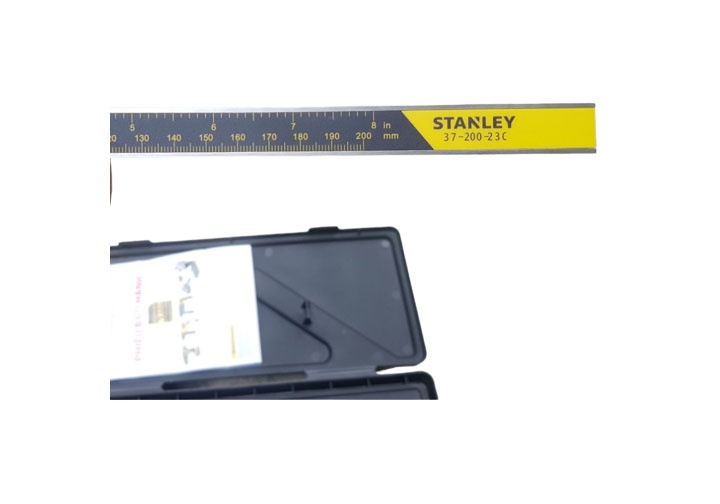 200mm Thước cặp điện tử PRO Stanley 37-200-23C